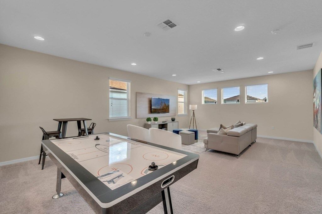 Photo of Bedroom in Bay Lake