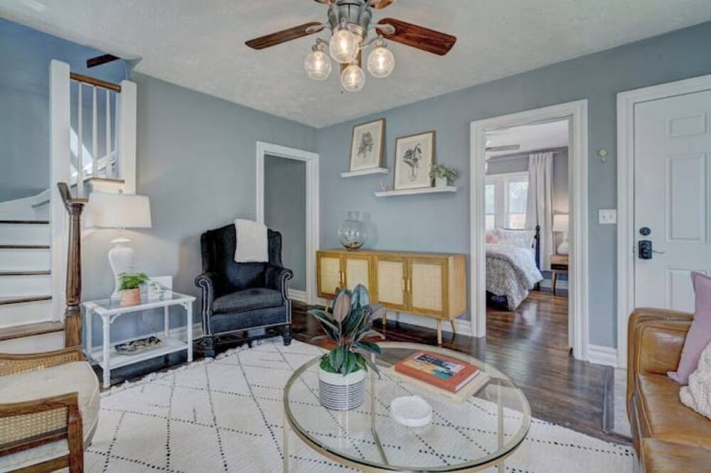 Photo of Livingroom in Norman