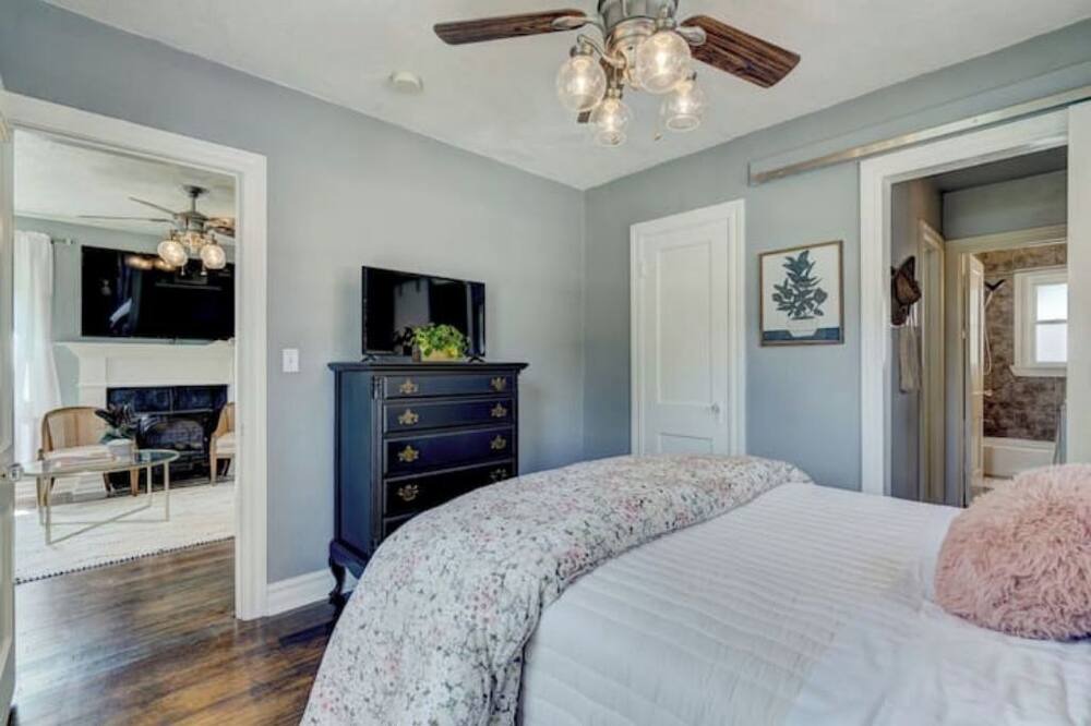 Photo of Bedroom in Norman