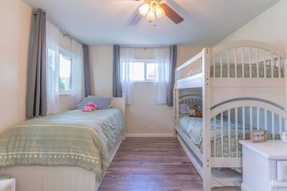 Photo of Bedroom in Taylorsville