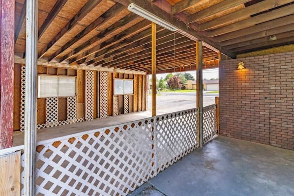 Photo of Outdoor in Taylorsville