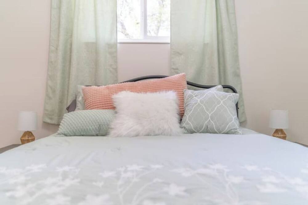 Photo of Bedroom in Taylorsville