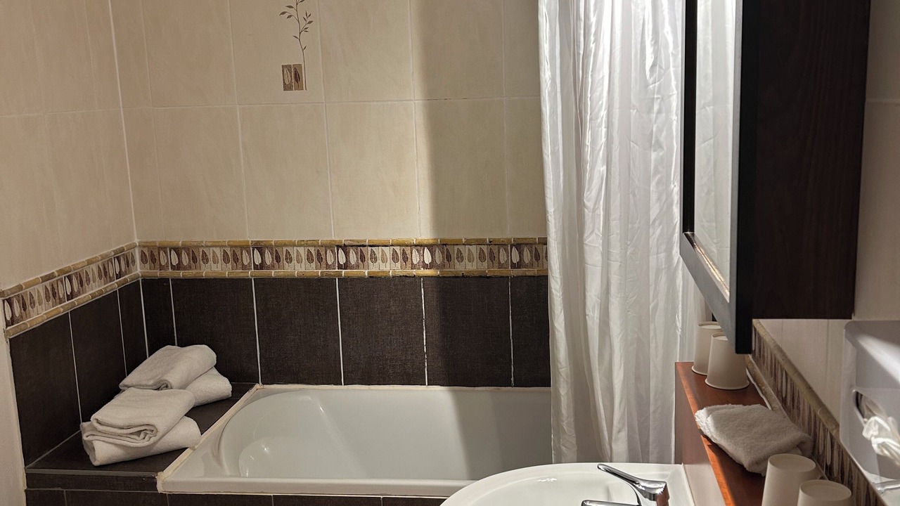 Photo of Bathroom in Carentan