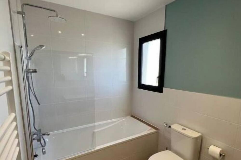 Photo of Bathroom in Viols-le-Fort