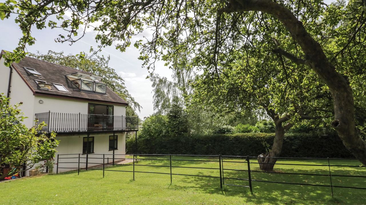 Photo of Outdoor in Rufford