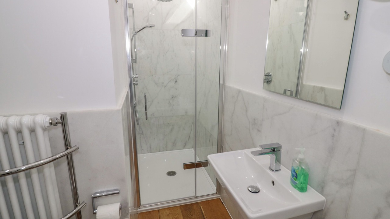 Photo of Others in Rufford