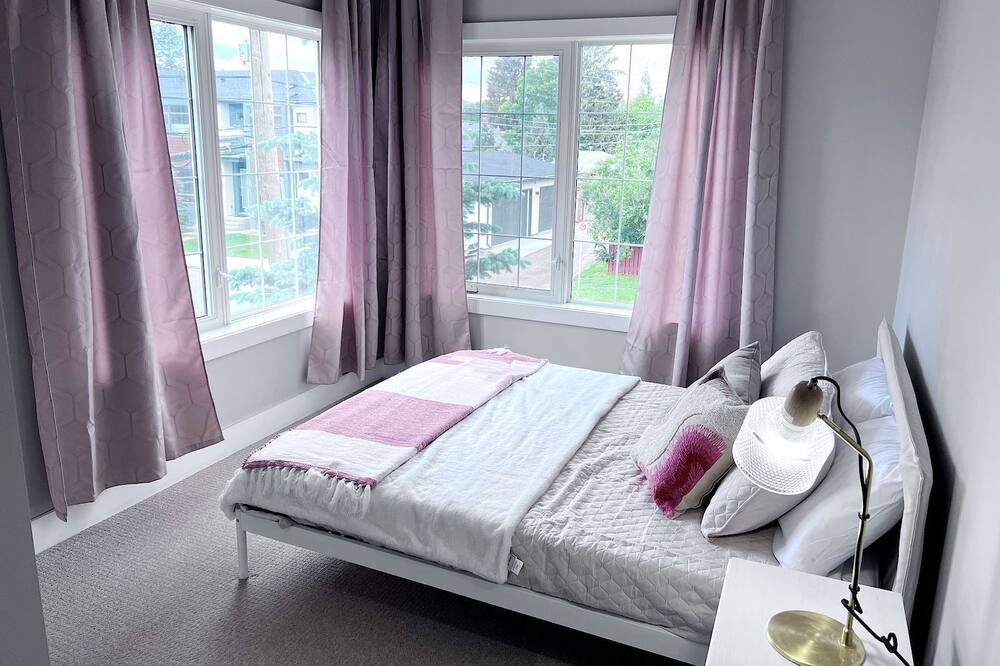 Photo of Bedroom in Tuxedo Park