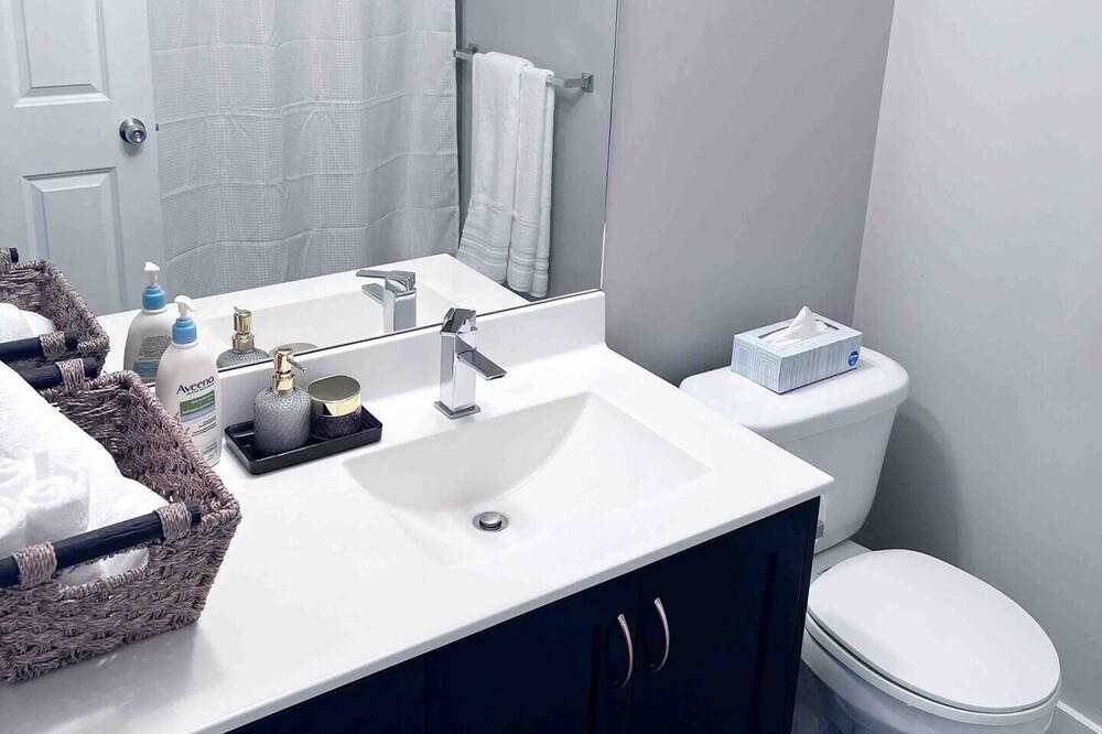 Photo of Bathroom in Tuxedo Park