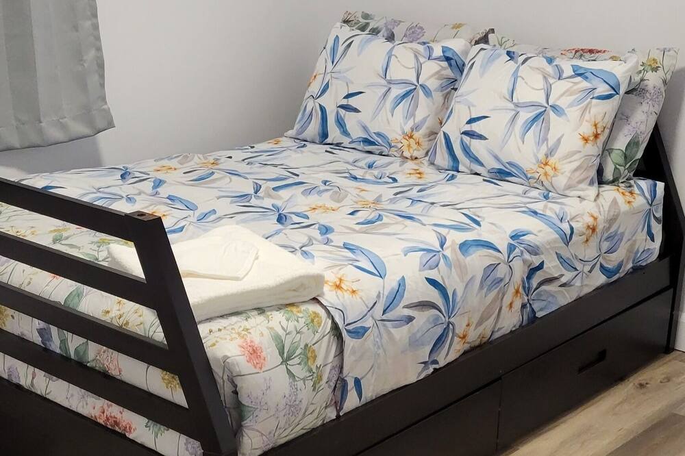 Photo of Bedroom in Notre-Dame-des-Laurentides