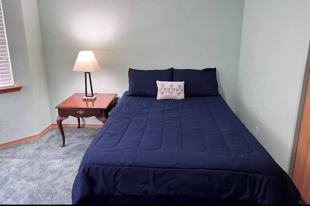 Photo of Bedroom in Marysville