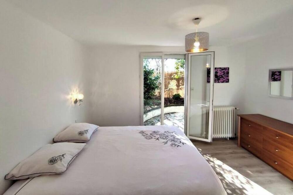 Photo of Bedroom in Saint-Martin-du-Littoral