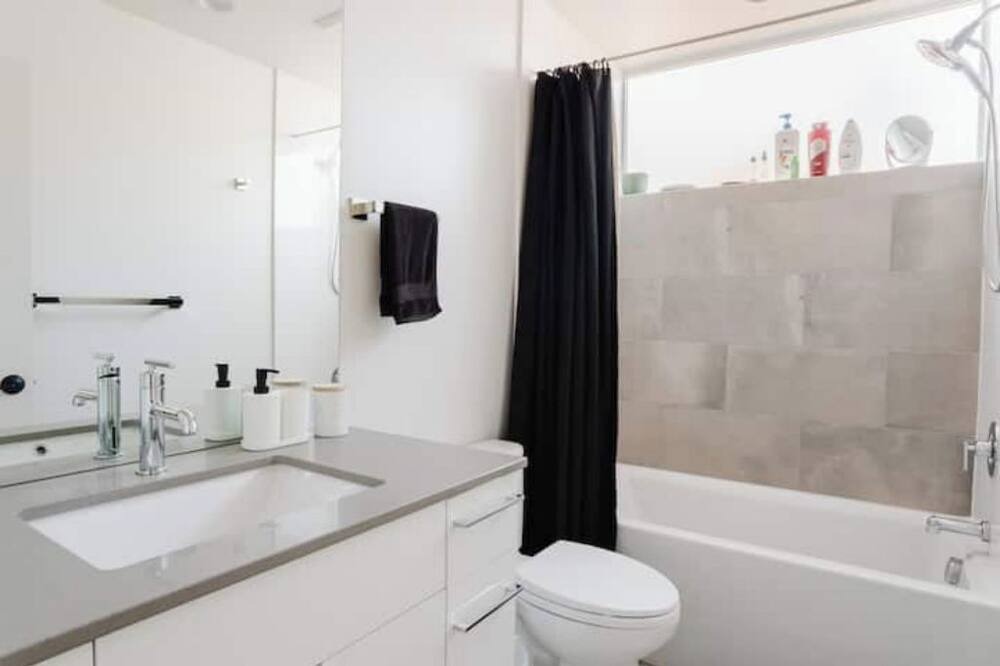 Photo of Bathroom in Licton Springs