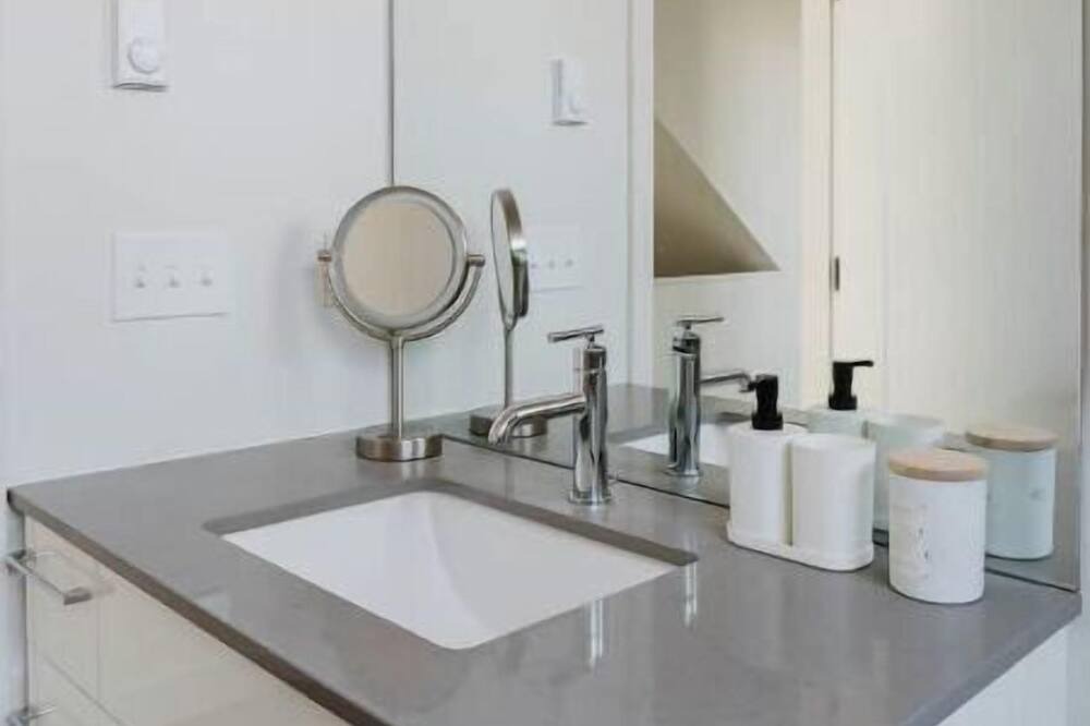 Photo of Bathroom in Licton Springs