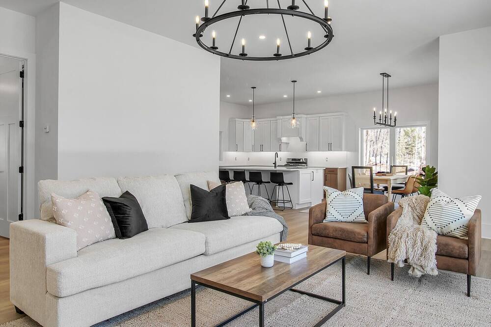 Photo of Livingroom in Ellicottville