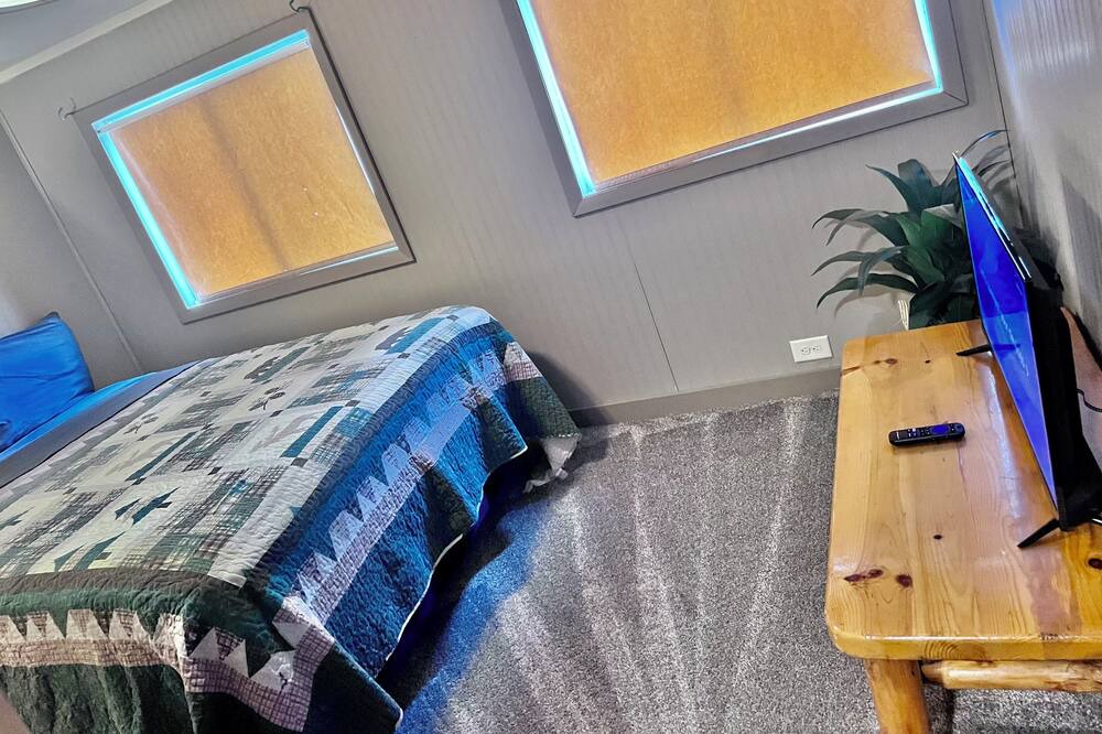 Photo of Bedroom in Lansing