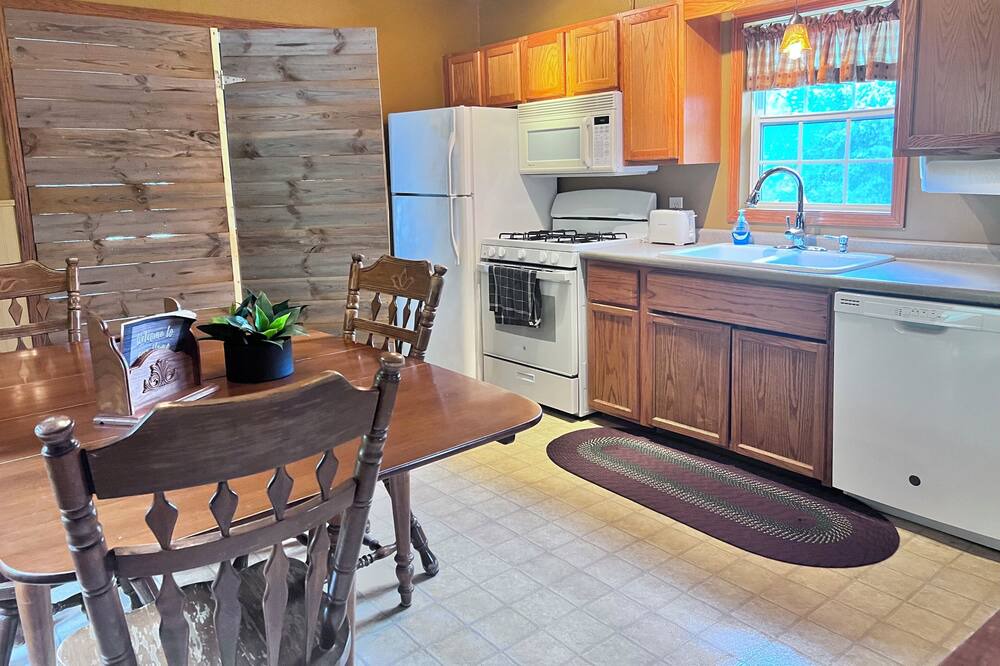 Photo of Kitchen in Lansing