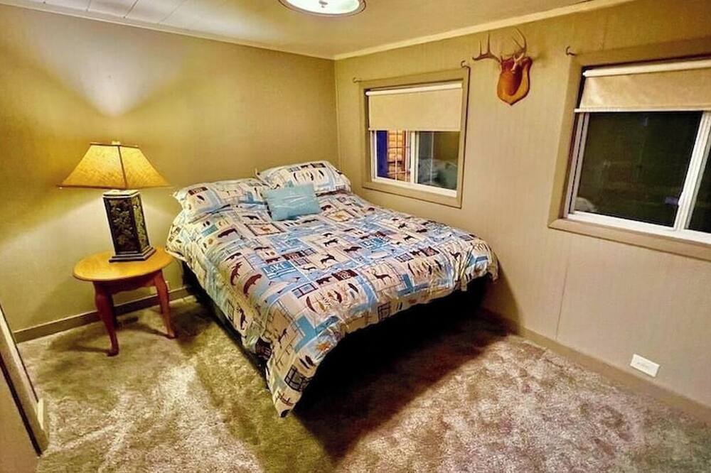 Photo of Bedroom in Lansing