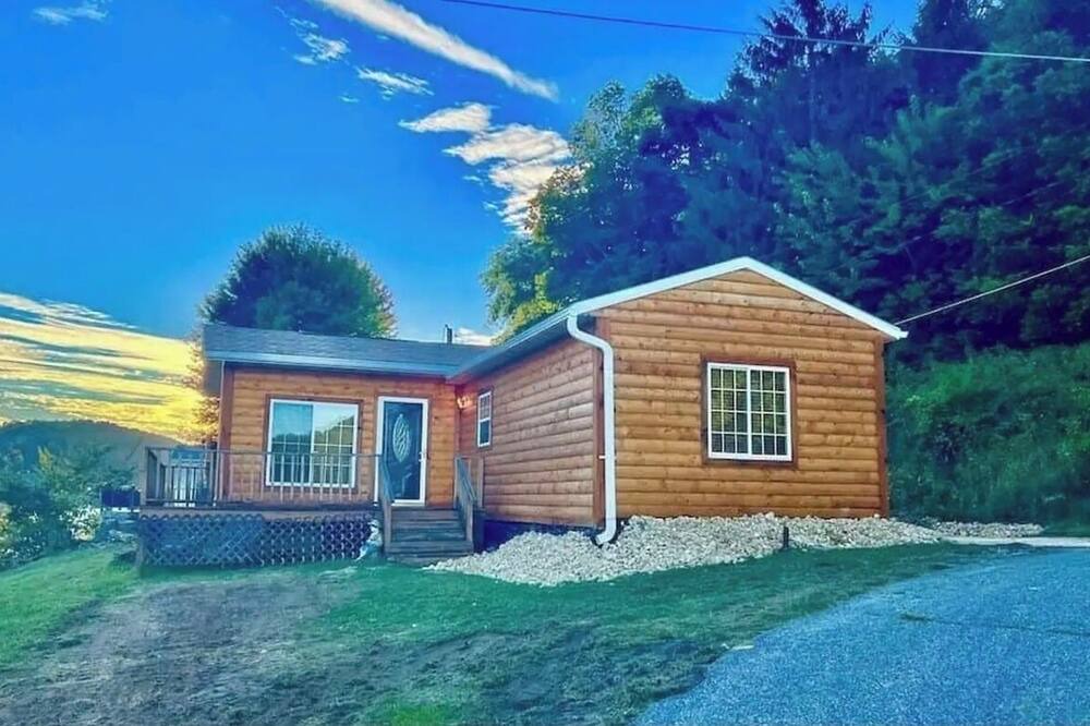 Photo of Outdoor in Lansing