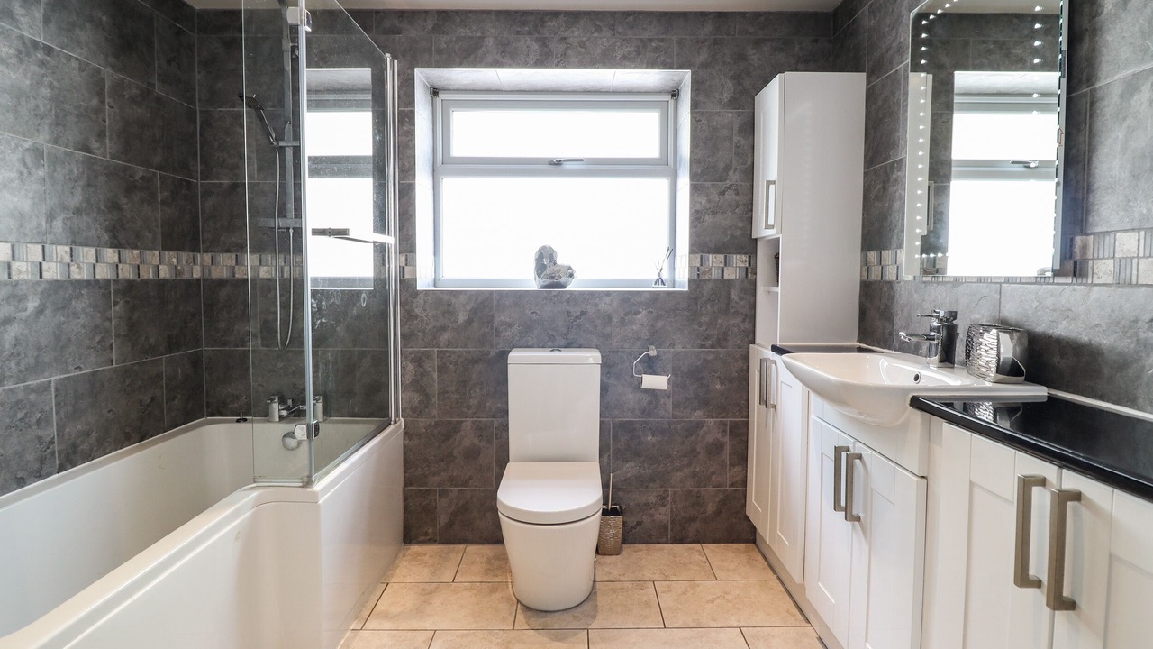 Photo of Others in Llandderfel