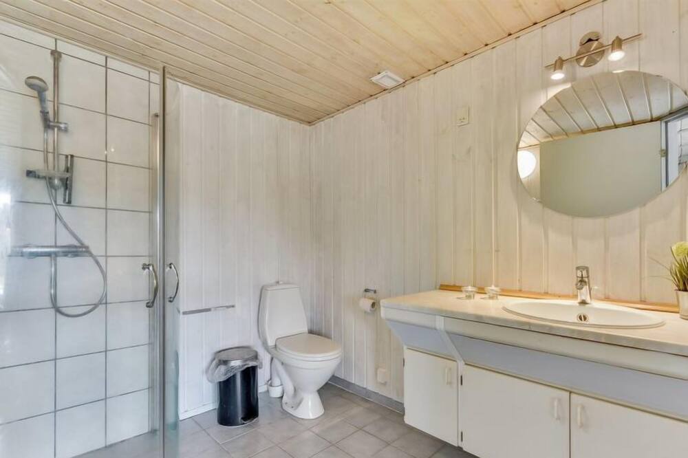 Photo of Bathroom in Houvig Strand