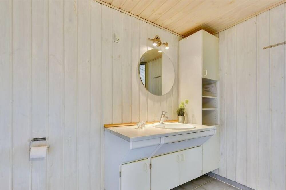 Photo of Bathroom in Houvig Strand