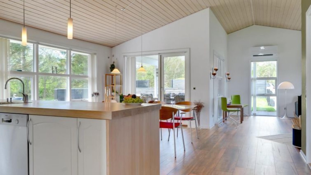 Photo of Kitchen in Hou