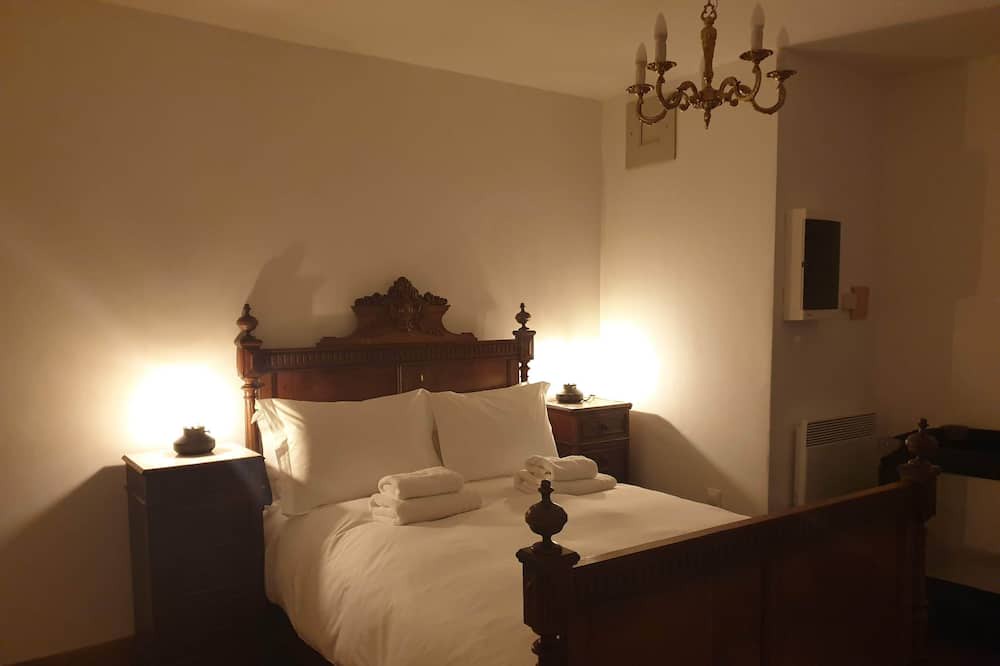 Photo of Bedroom in Egliseneuve-des-Liards