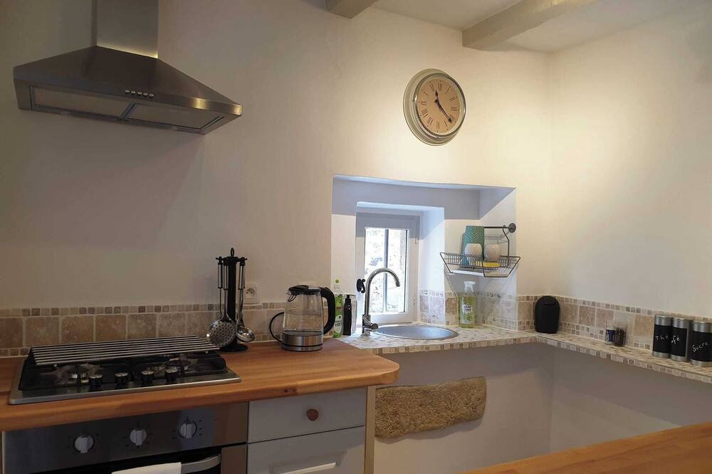 Photo of Kitchen in Saint-Quentin-sur-Sauxillanges