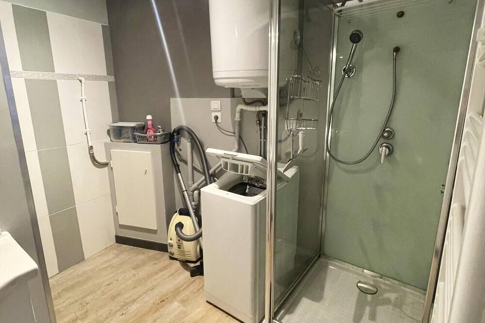 Photo of Bathroom in Prats-de-Mollo-la-Preste