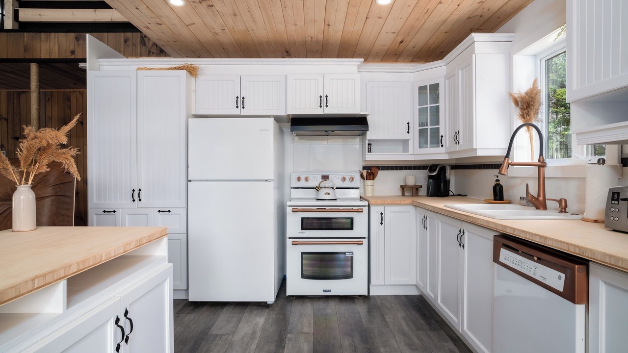 Photo of Kitchen in Saint-Alexis-des-Monts