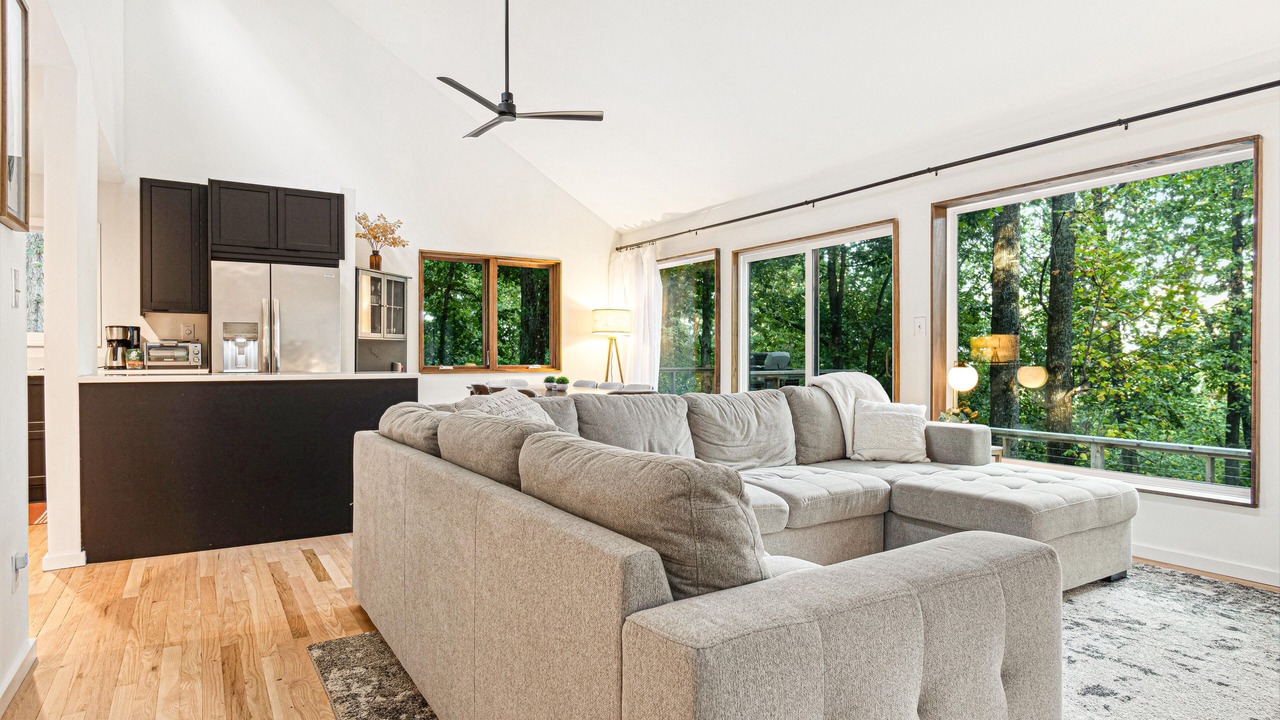 Photo of Livingroom in Mountain Creek