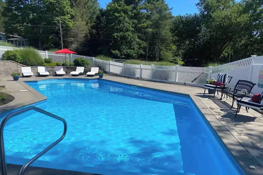 Photo of Outdoor in Waterford