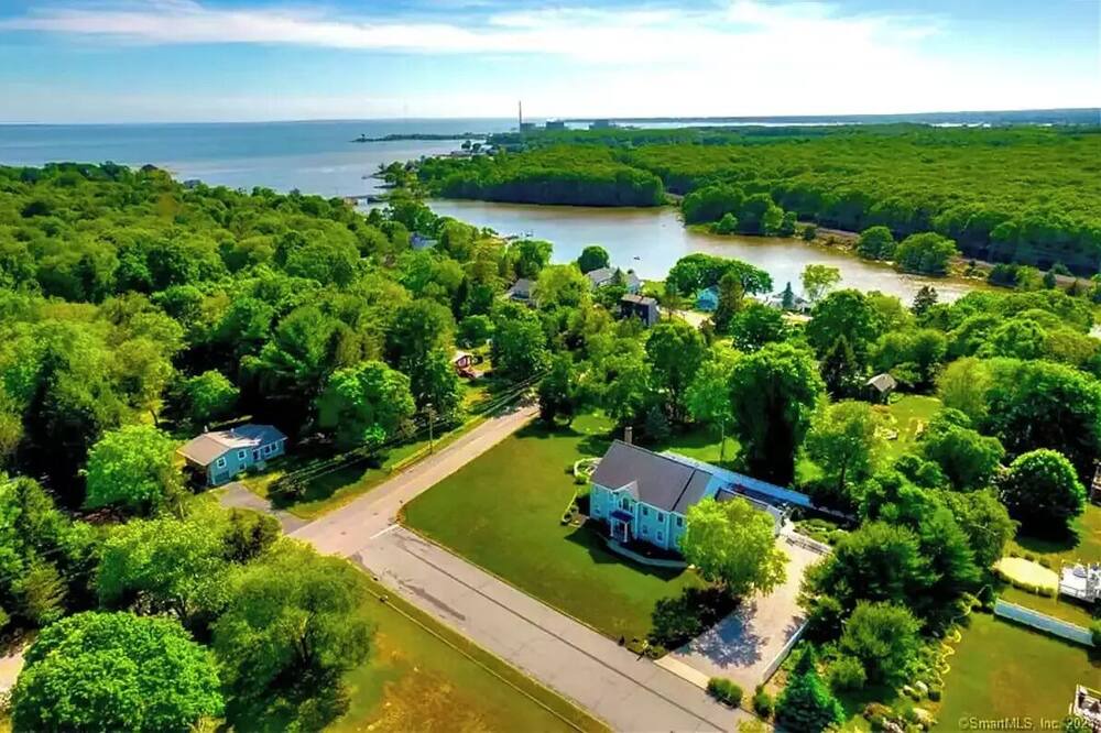 Photo of Outdoor in Waterford