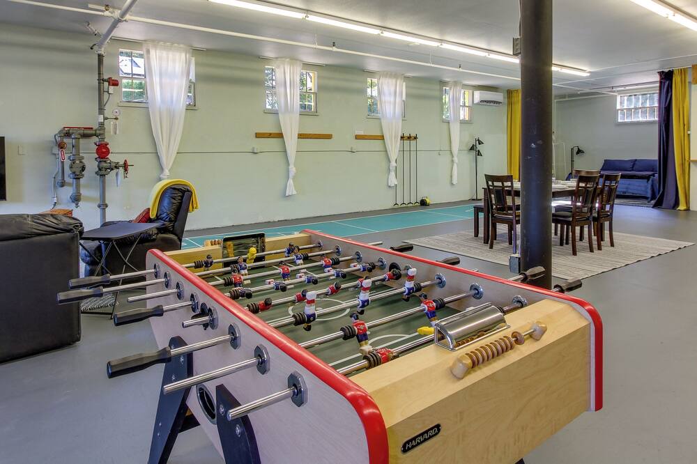 Photo of Others in Oakridge