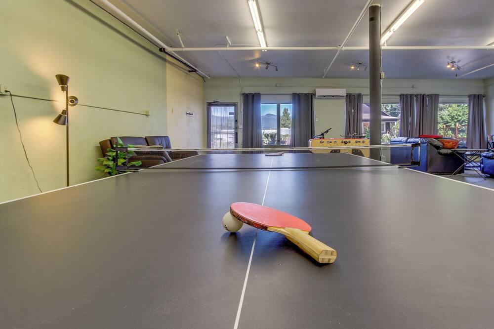 Photo of Others in Oakridge