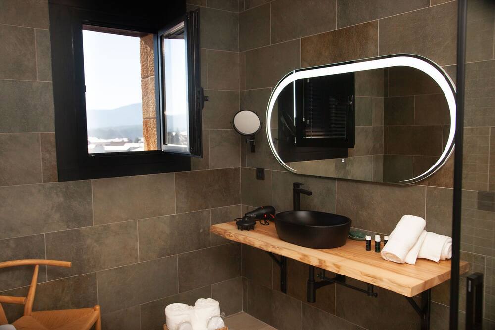 Photo of Bathroom in Duruelo de la Sierra