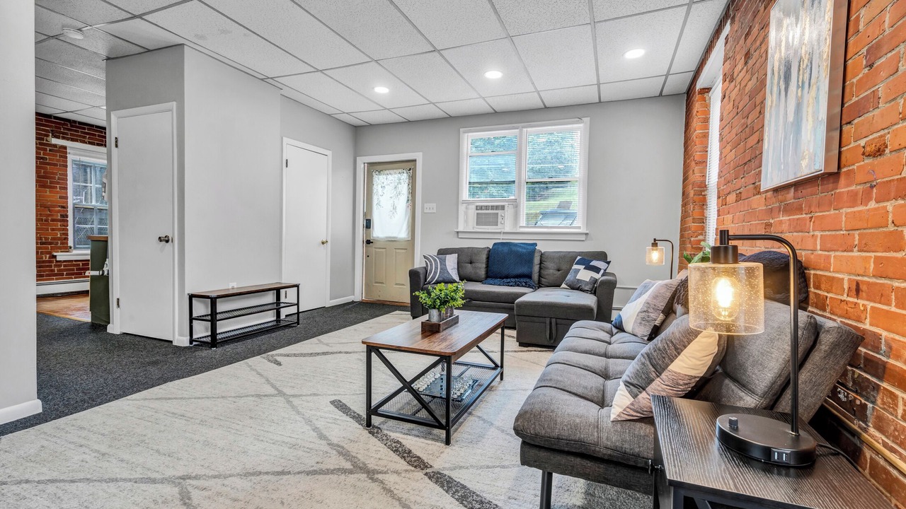 Photo of Livingroom in Schwenksville