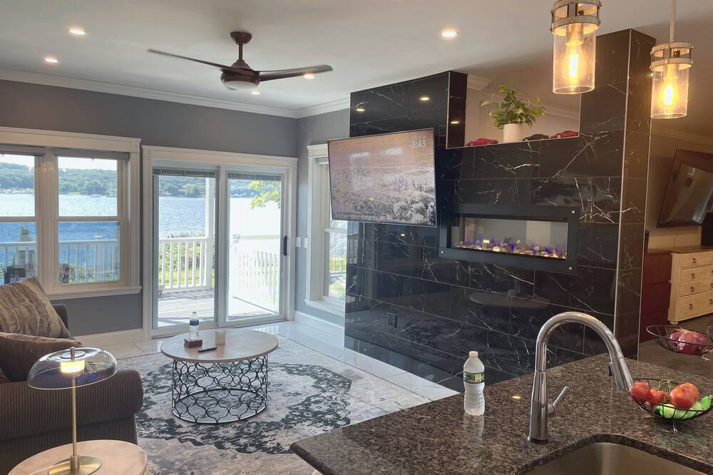 Photo of Kitchen in Conning Towers Nautilus Park