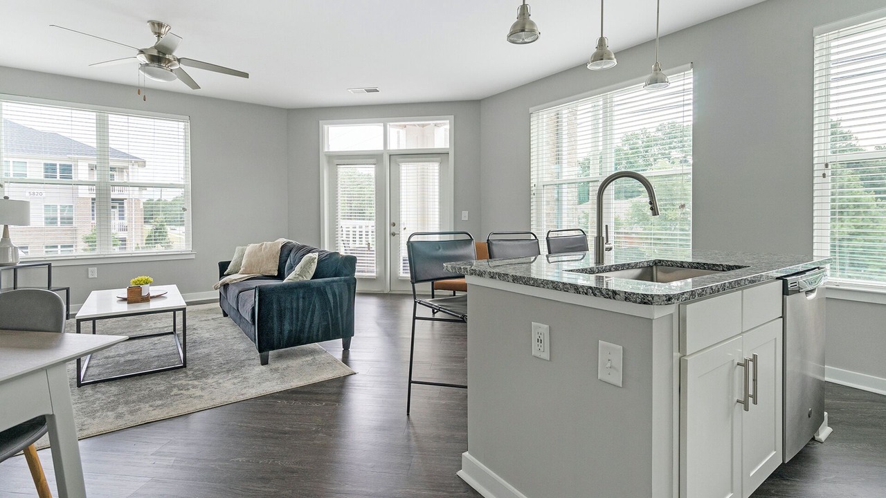 Photo of Livingroom in Chapel Hill