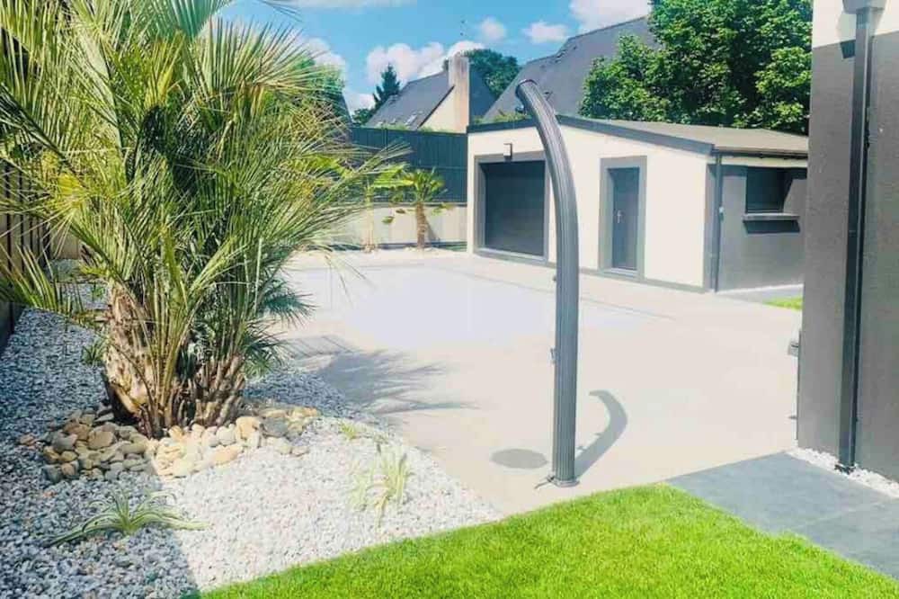 Photo of Outdoor in Bruz