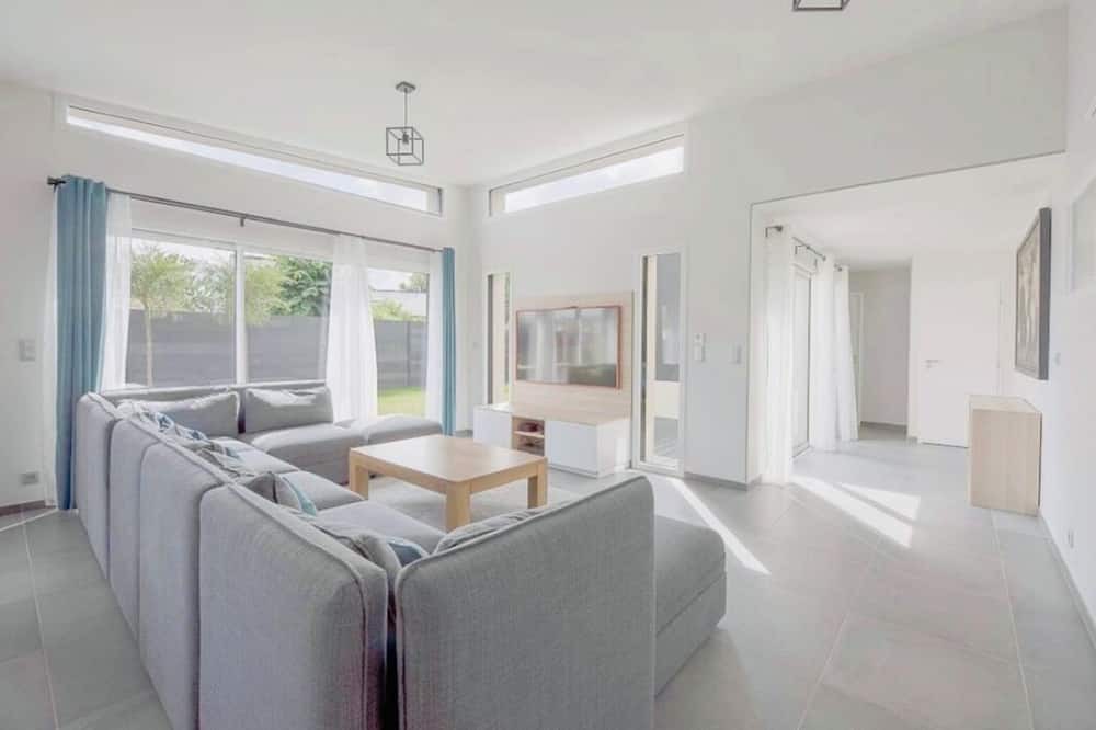 Photo of Livingroom in Bruz