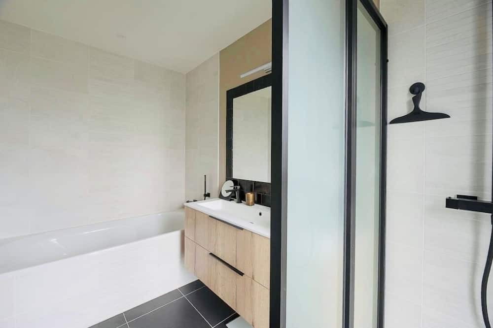 Photo of Bathroom in Bruz