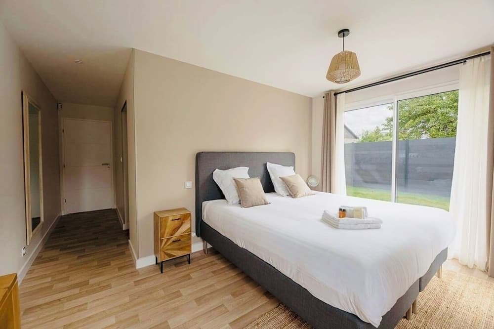 Photo of Bedroom in Bruz