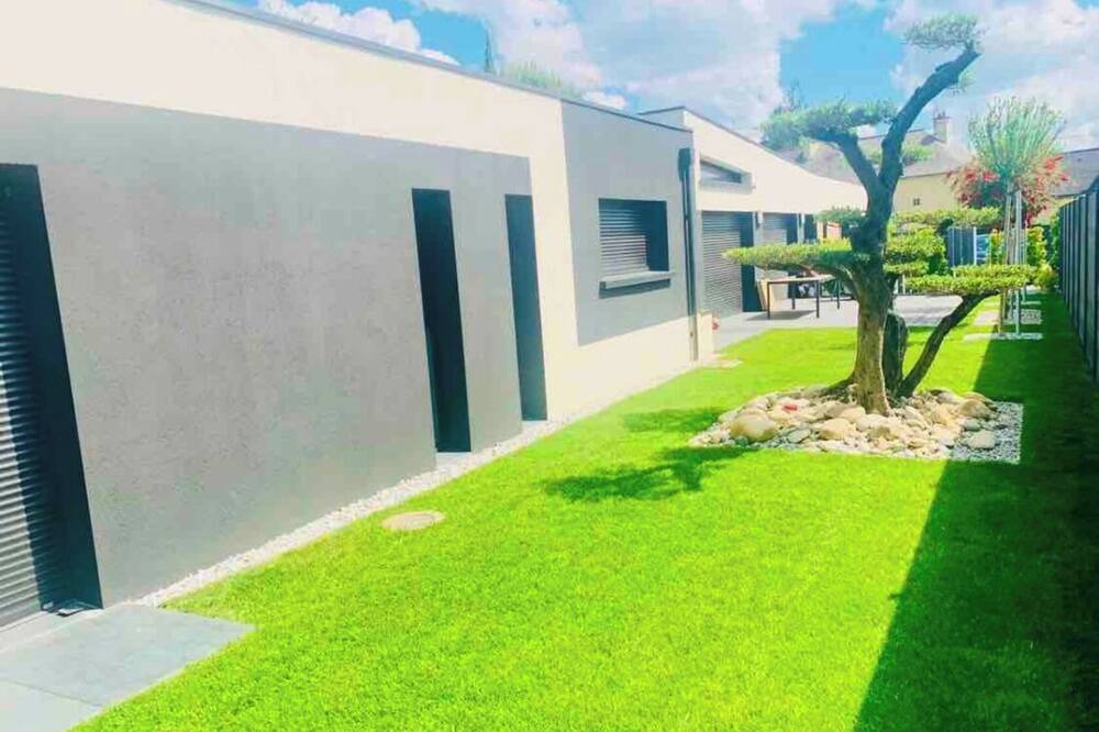 Photo of Outdoor in Bruz