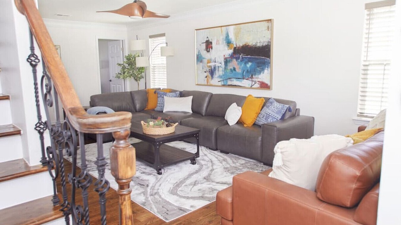 Photo of Livingroom in Johns Creek