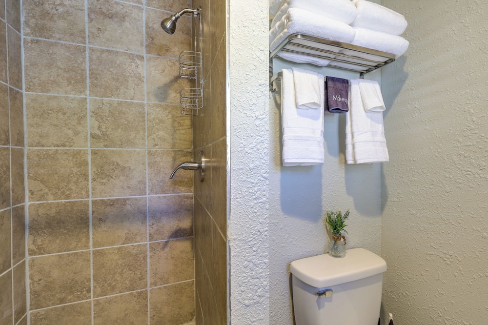 Photo of Bathroom in Neosho