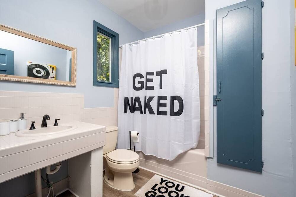 Photo of Bathroom in Midtown