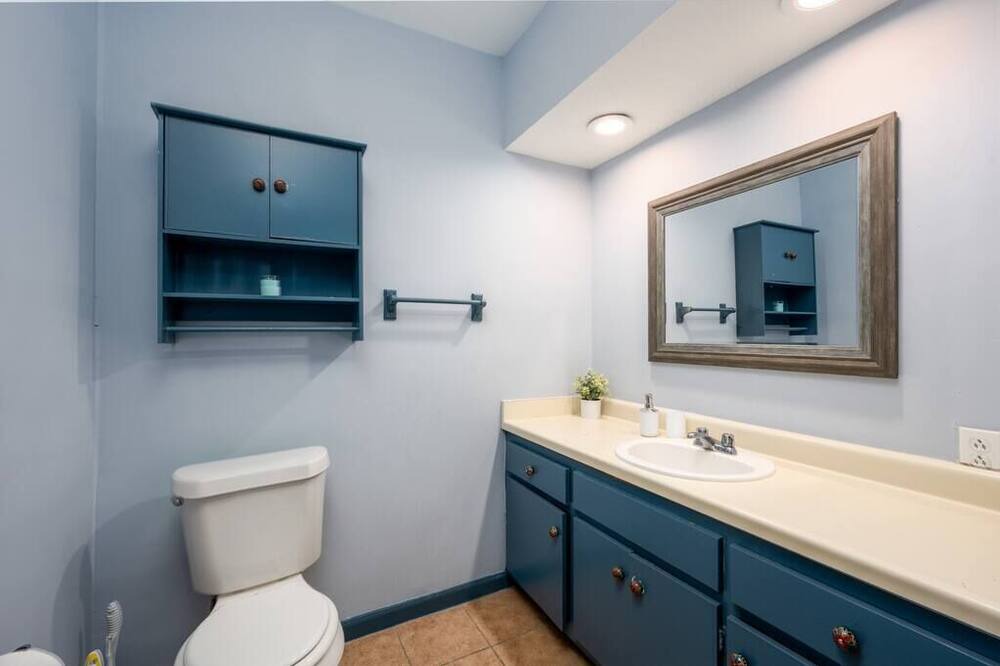 Photo of Bathroom in Midtown