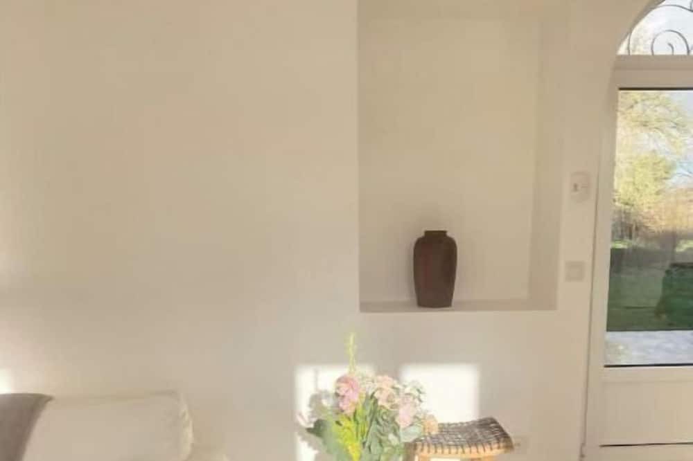 Photo of Livingroom in Les Essarts-les-Sezanne