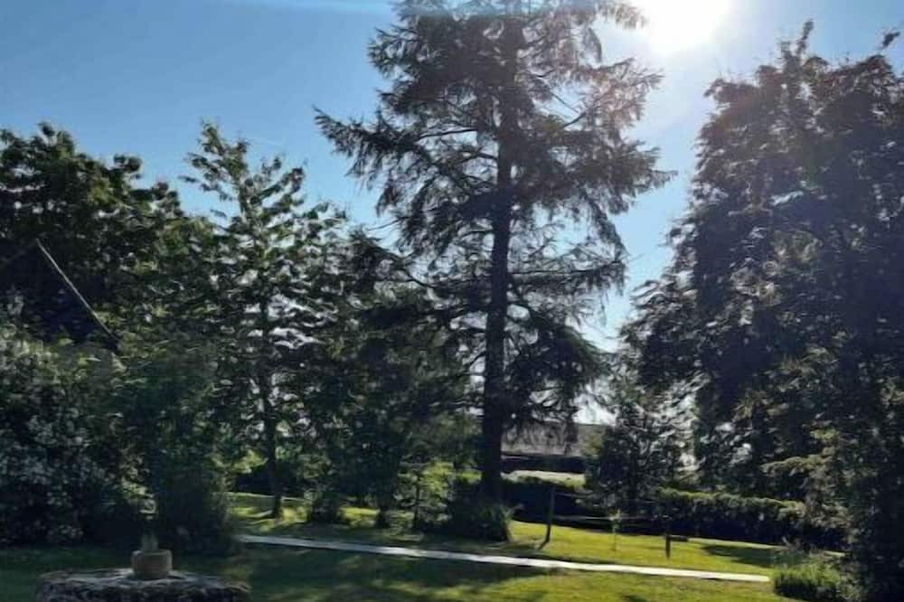 Photo of Outdoor in Les Essarts-les-Sezanne